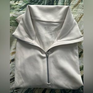 Athleta Women’s Seasoft Quarter Zip - Large (Magnolia White)